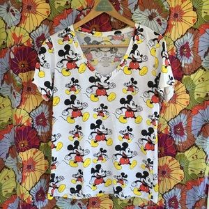 Mickey Mouse all over print tee - like new